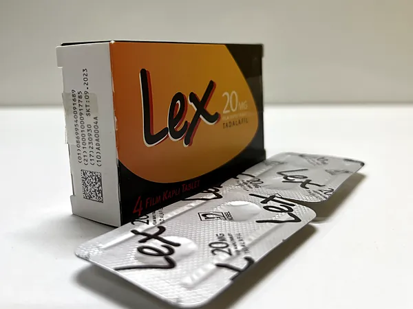 Lex 20 mg kutusunun yan yüzü ve blister